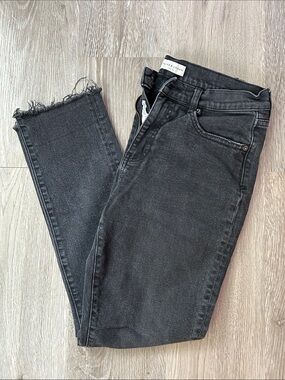 High-Rise Black Skinny Jeans with Raw Hem by Oliver Logan